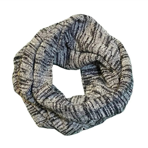 Victoria's Secret PINK Black Black-White Heathered Infinity Scarf - Picture 1 of 4